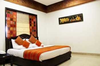 Oyo Premium Rajouri Garden Janta Market New Delhi Exterior foto